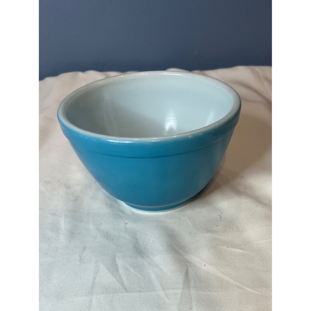 Vintage Pyrex Primary Blue 401 Mixing Bowl 1.5 Pint Nesting Milk Glass USA